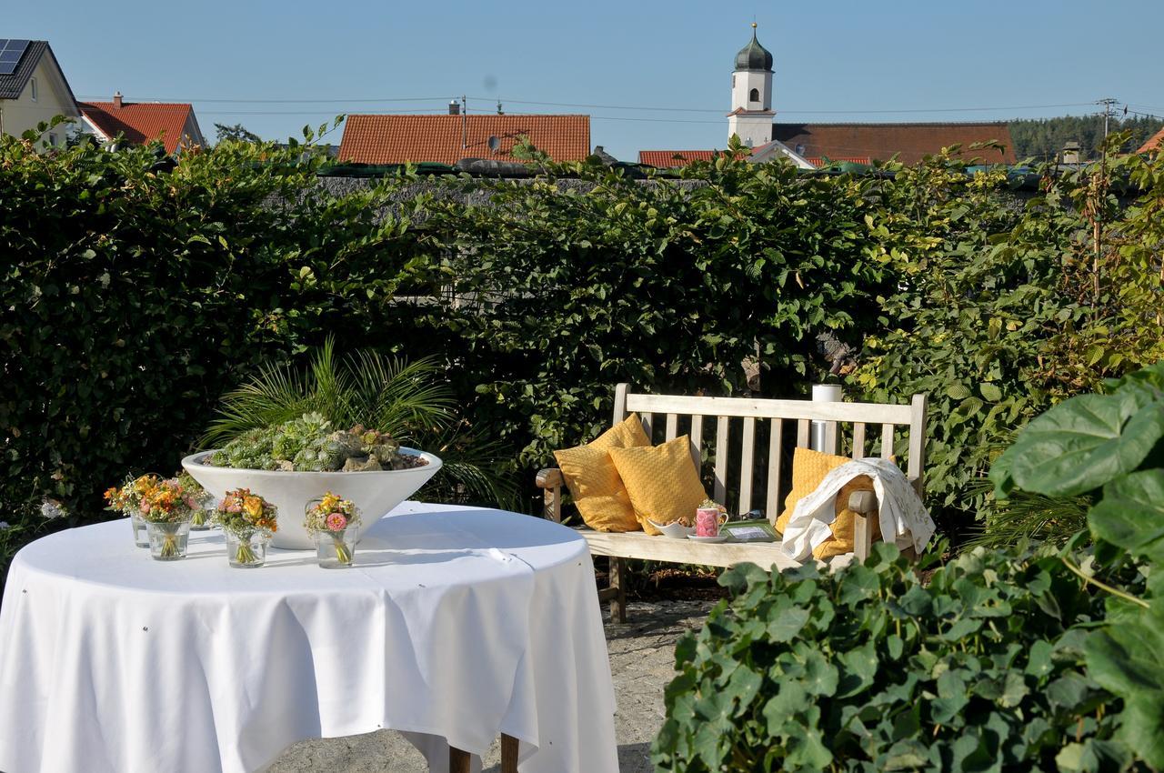 Biohotel-Restaurant Rose Hayingen Exteriör bild